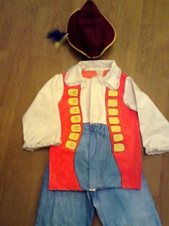 Captain Swordfeather Outfit