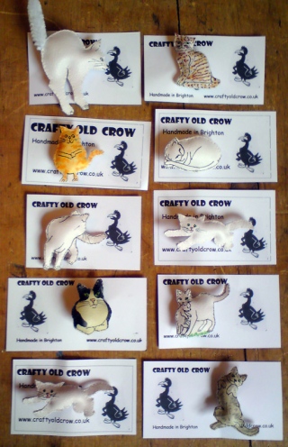 Cat brooche